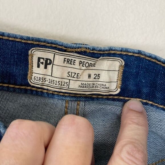 Free People Cropped‎ Sierra Jeans Size 25 NWT - Picture 10 of 11